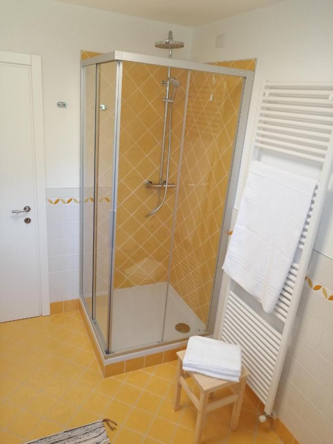 B&B La Casa Di Loretta Paderno Eksteriør billede