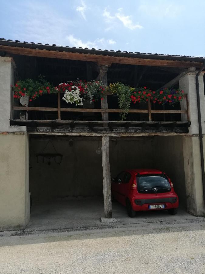 B&B La Casa Di Loretta Paderno Eksteriør billede