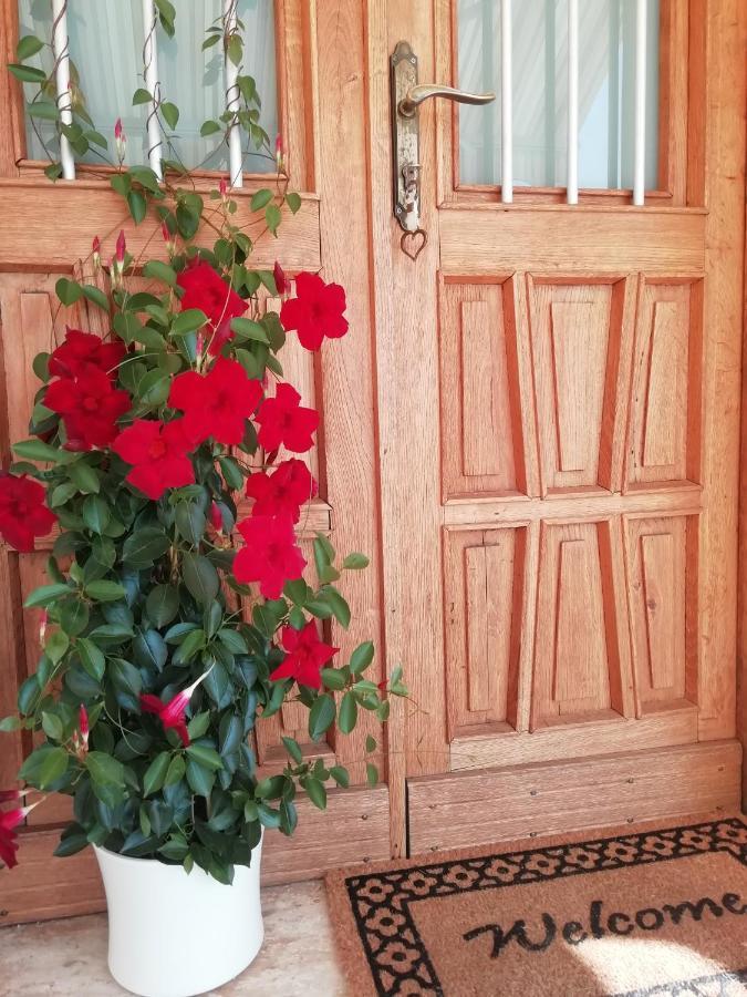 B&B La Casa Di Loretta Paderno Eksteriør billede