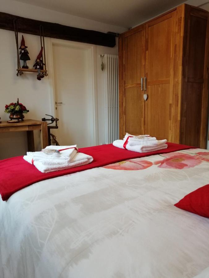 B&B La Casa Di Loretta Paderno Eksteriør billede